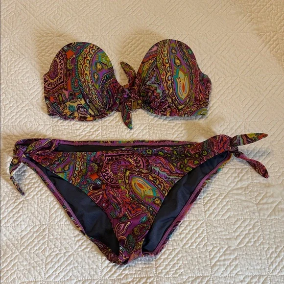 Paisley Print Bikini Set - Picture 1 of 3